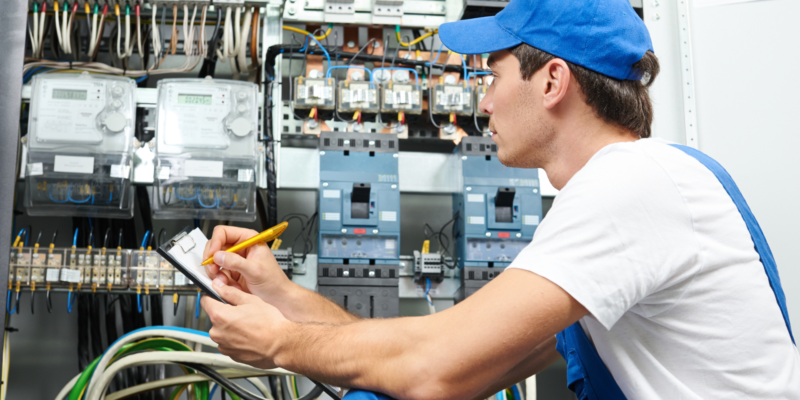 electrical contractor scheduling software